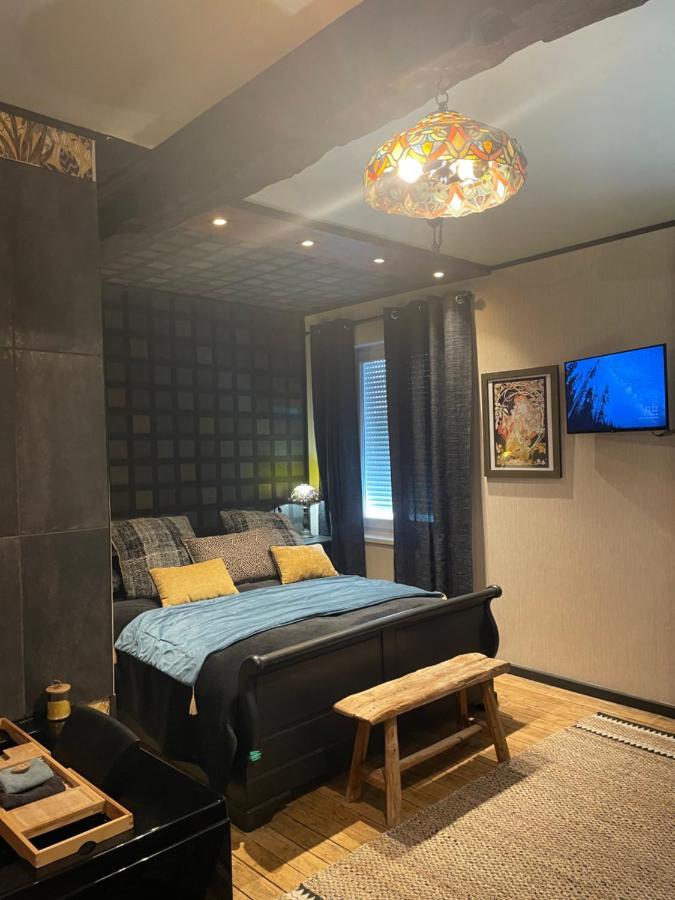Cosy Central House With Luxury Jacuzzi Bath Hesdin Exterior photo
